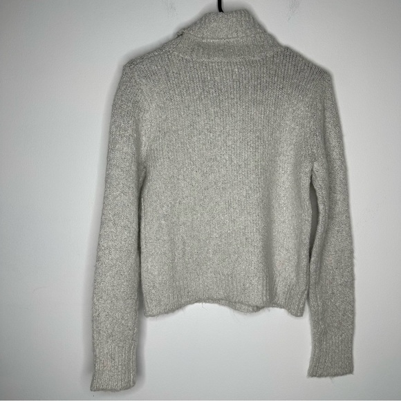 Brandy Melville Wool Blend Cassia Turtleneck Sweater - Picture 3 of 9
